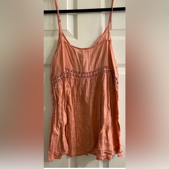 Women’s Coral Tank Top Button Down W/Floral-LARGE-***NEVER WORN*** - Picture 2 of 3